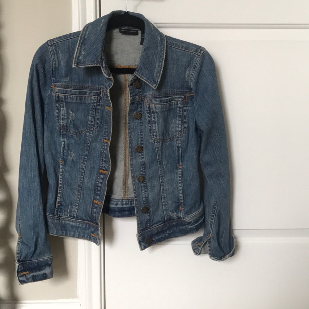 Jean jacket, great condition, hits a waist level